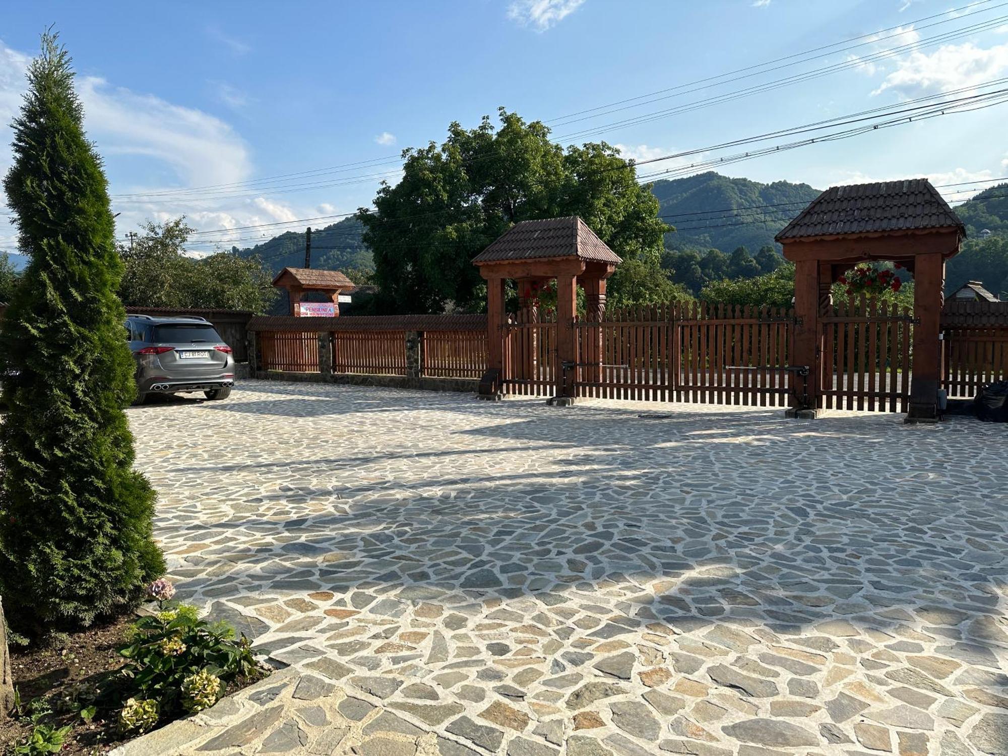 Casa Maramuresana Viseu de Sus Exterior photo
